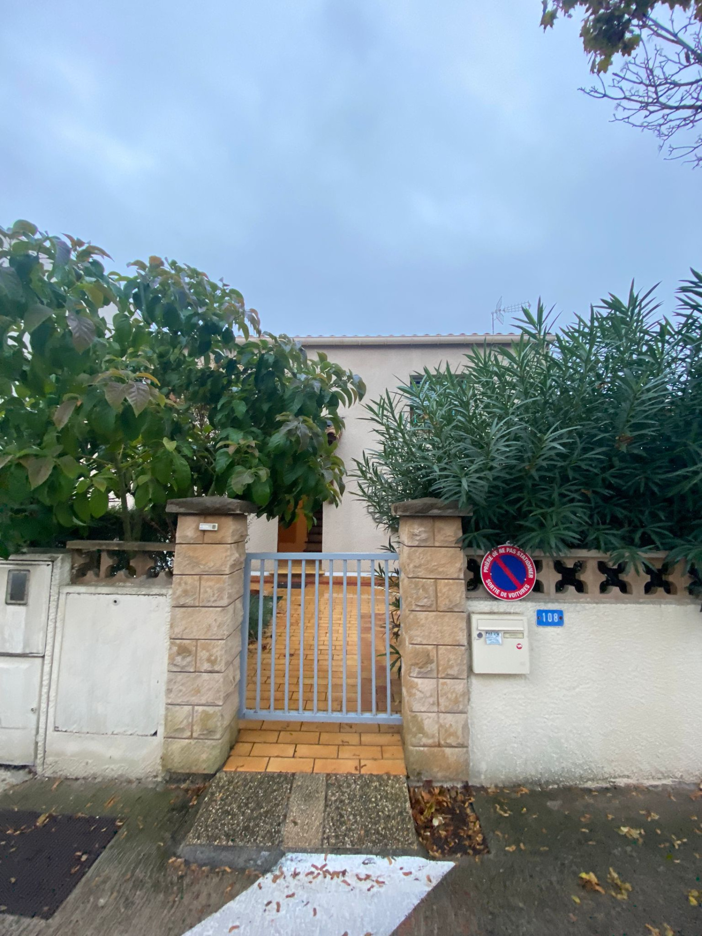 Quartier Croix d'Argent. Maison avec jardin 